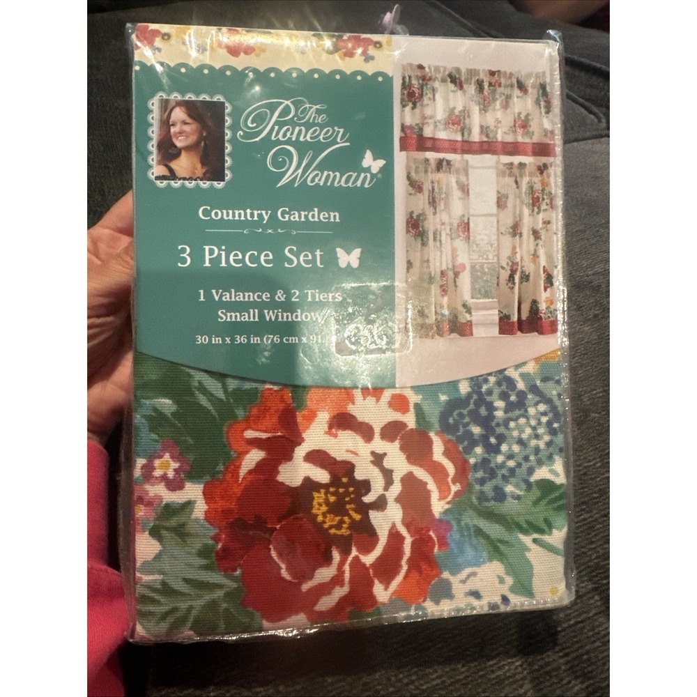 Pioneer Woman ~ Country Garden ~‎ Three (3) Piece Curtain Set ~ 30" x 36"